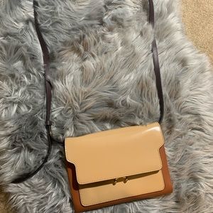 Marni trunk pochette 99.99% new